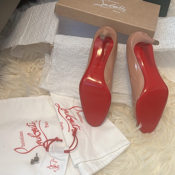 Christian Louboutin Paris - Picture 3 of 3